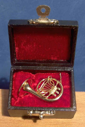 Miniature french horn - horn, musical
